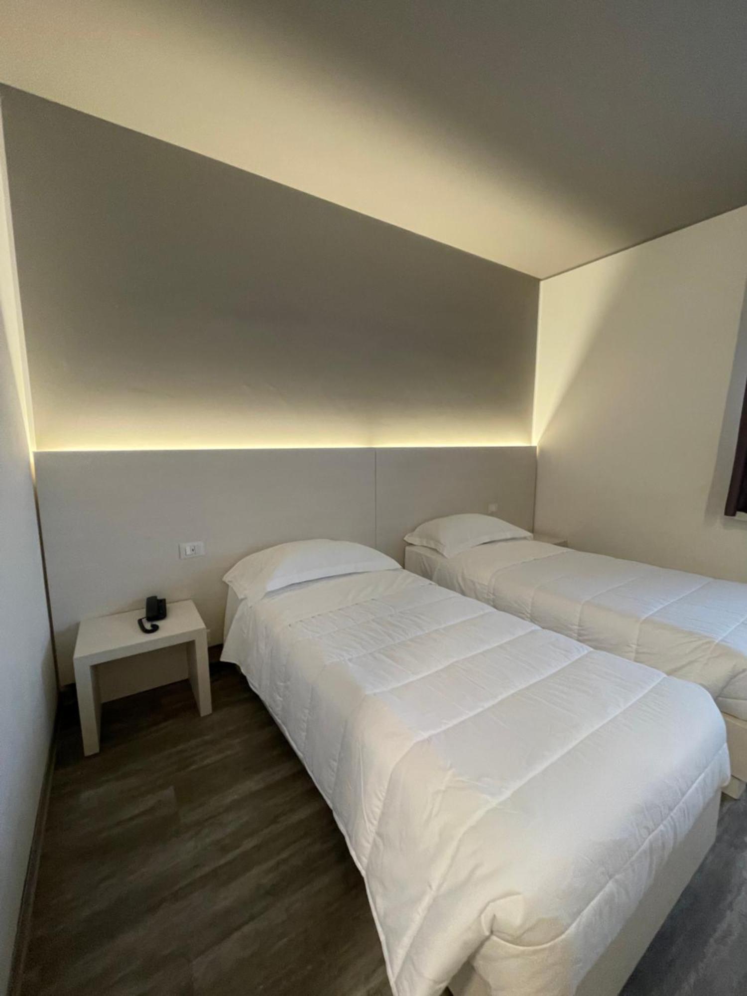 Hotel Albatros Mestre Eksteriør billede