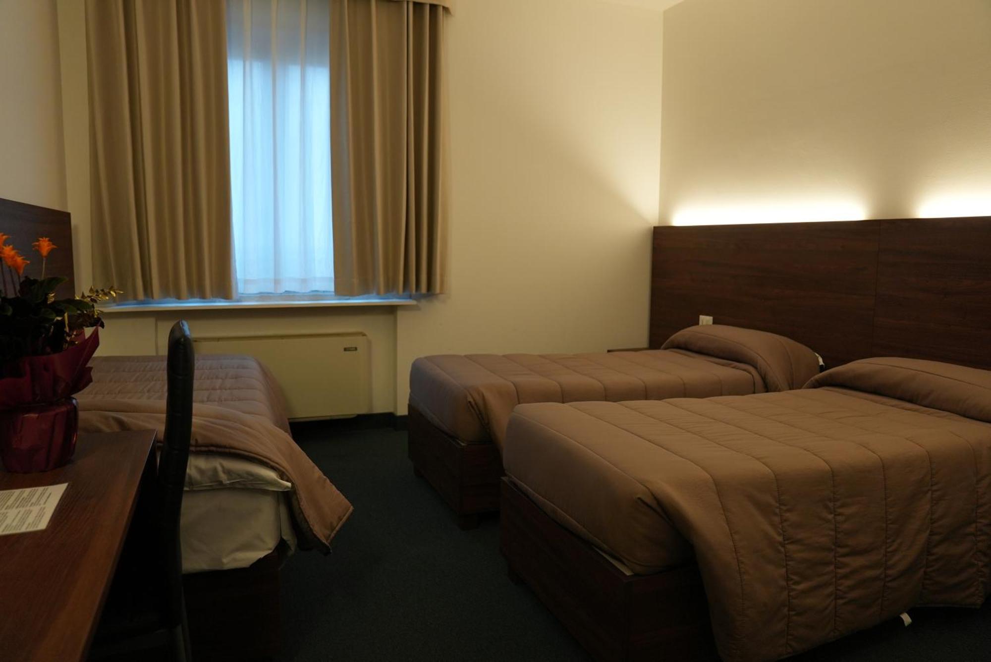 Hotel Albatros Mestre Eksteriør billede
