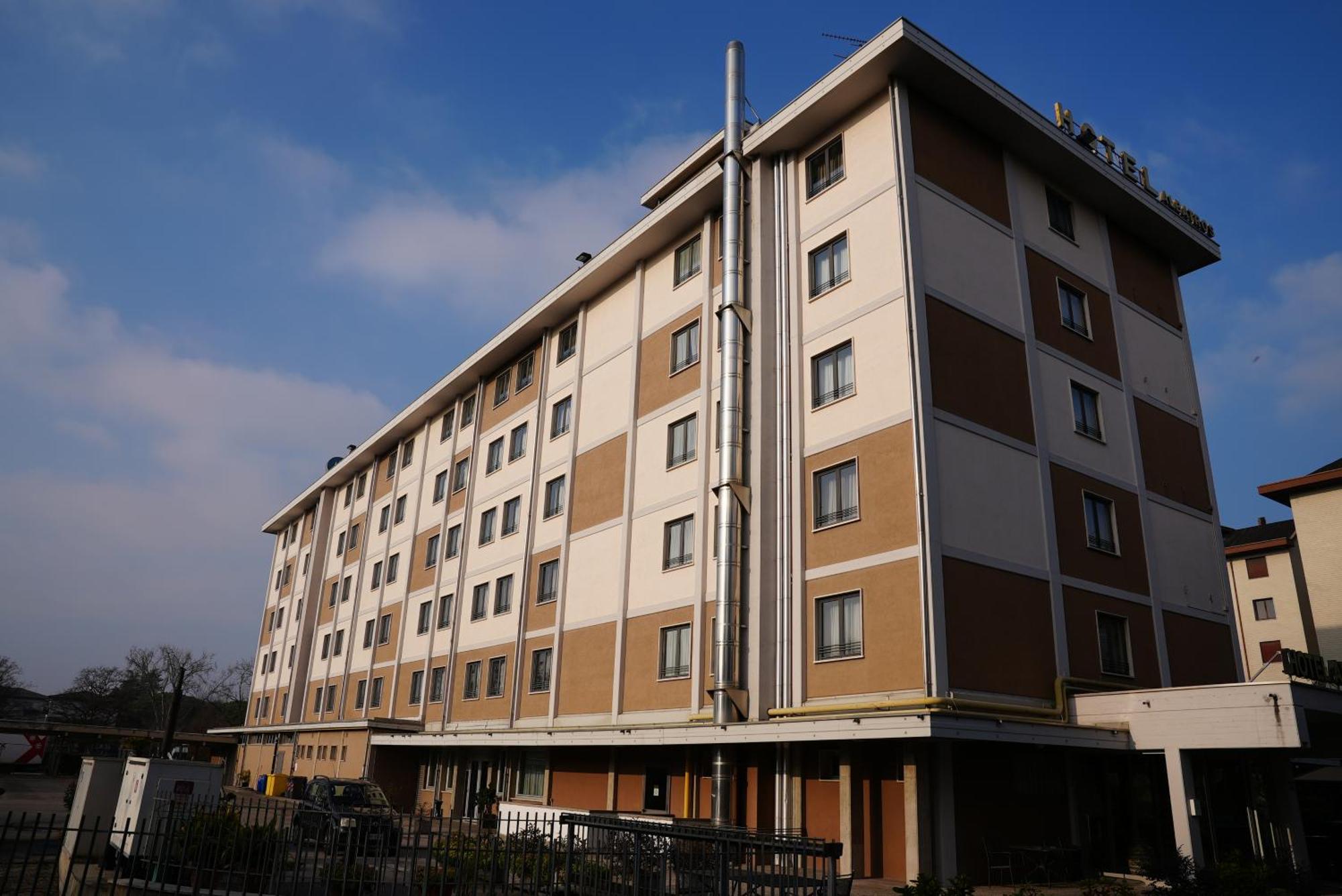 Hotel Albatros Mestre Eksteriør billede