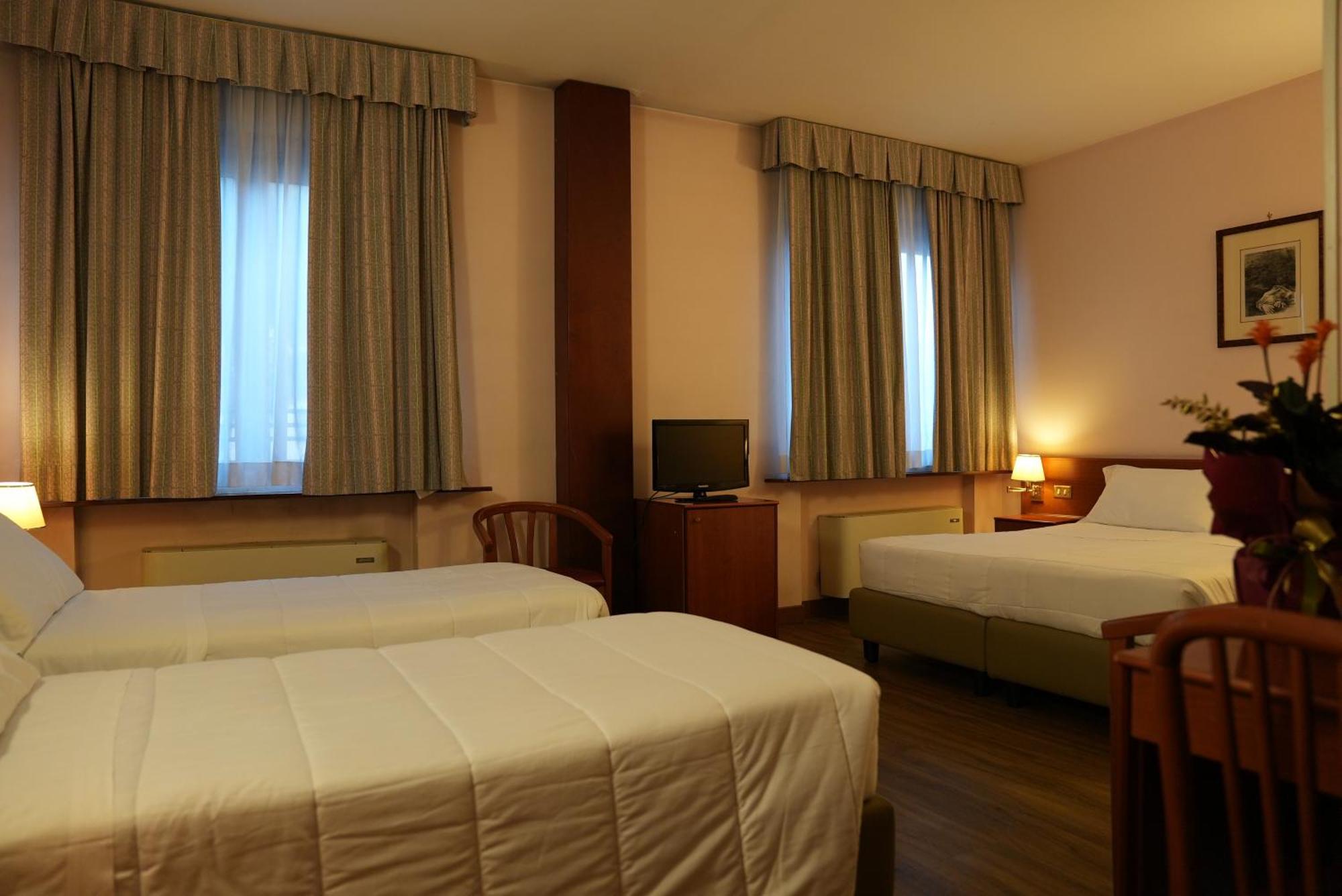 Hotel Albatros Mestre Eksteriør billede