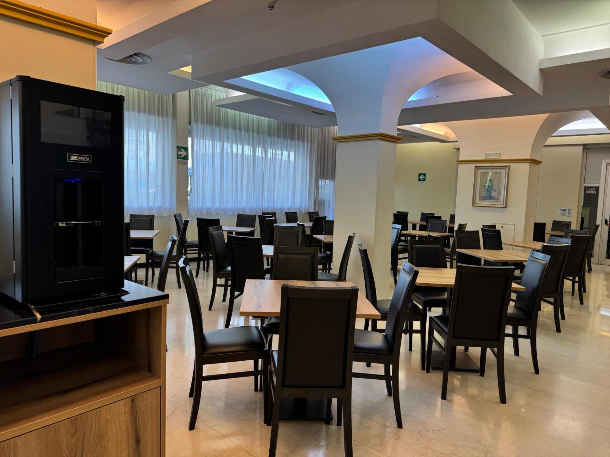 Hotel Albatros Mestre Eksteriør billede